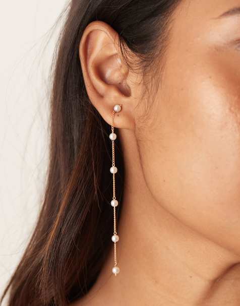 DesignB London – Guldfärgade hängande örhängen med pärlor - view 1