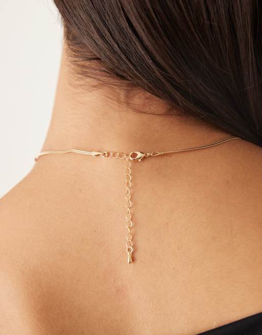 DesignB London – Guldfärgat halsband med ormkedja och brun smyckessten, 3 av 3