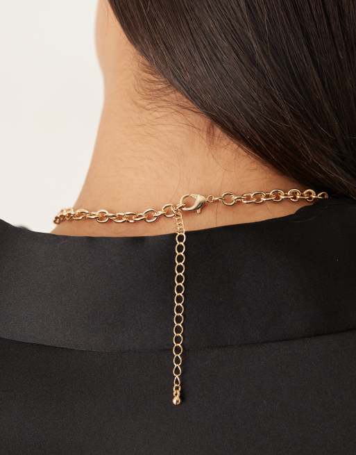 DesignB London – Guldfärgat lariat-halsband i statementstil med smyckesstenar, 3 av 3