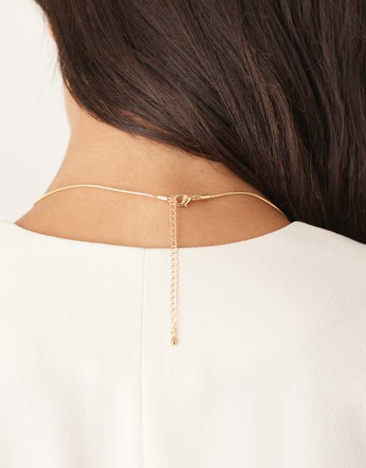 DesignB London – Guldfärgat Y-halsband med smält hänge, 3 av 3