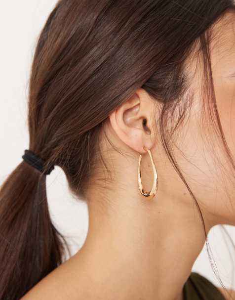DesignB London - Guldfarvede oversized hoop-øreringe med asymmetrisk design - view 1