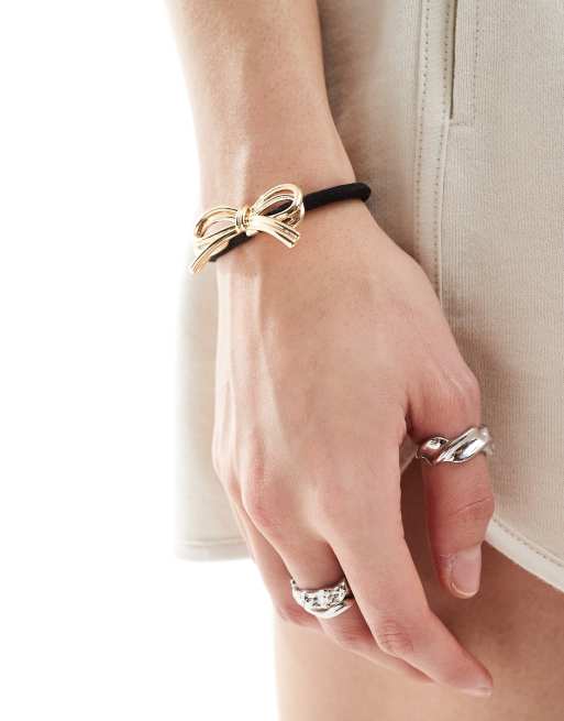DesignB London – Haargummi mit Schleifen-Detail in Gold , 4 von 4