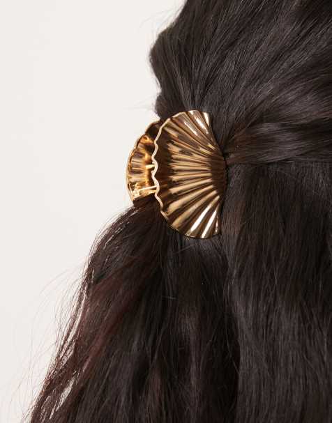 DesignB London – Haarklammer in Gold mit Muschelstruktur - view 1