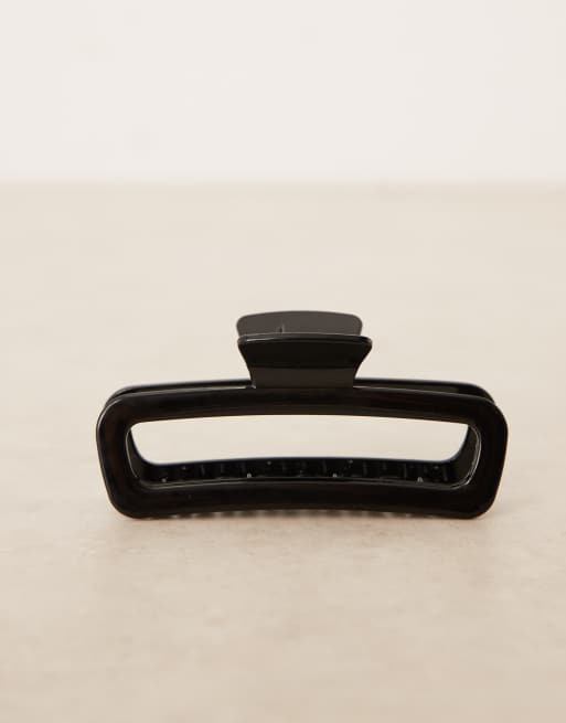 DesignB London hair claw clip in black, 2 of 3