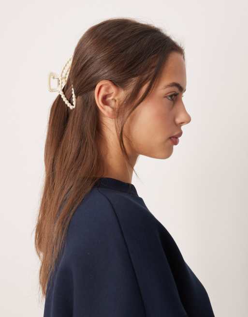 DesignB London hair claw in faux pearl, 3 of 3