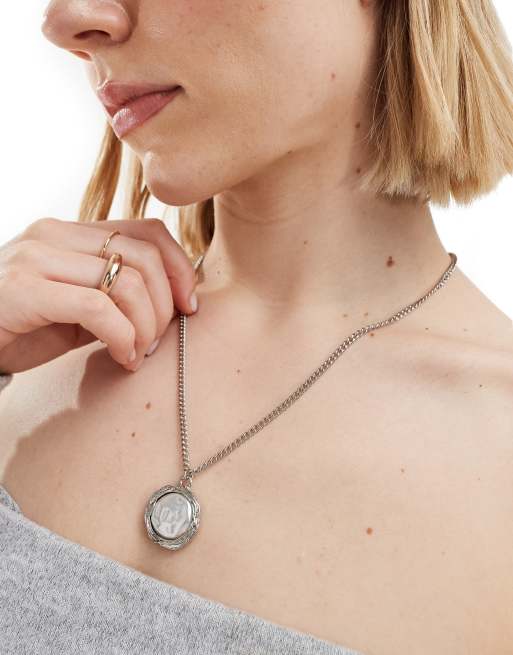 DesignB London – Halskette in Silber mit großem Perlenanhänger 