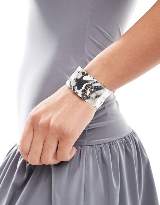 DesignB London hammered chunky cuff bracelet in silver , 3 of 4
