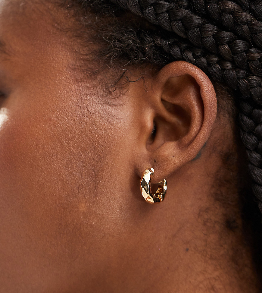 DesignB London hammered huggie hoop earrings in gold