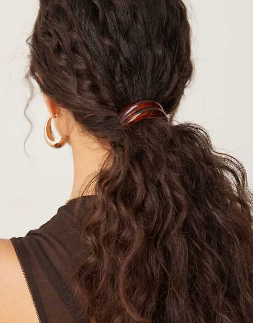 DesignB London - Hårelastik med brun skildpaddefarvet resin-detalje