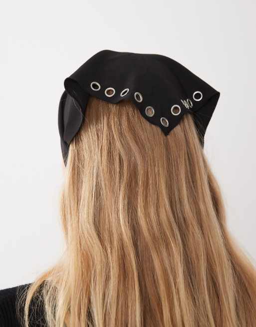 DesignB London headscarf with eyelet detail in black, 2 of 3