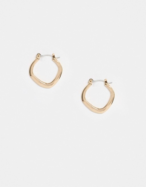 DesignB London hexagon hoop earrings in gold