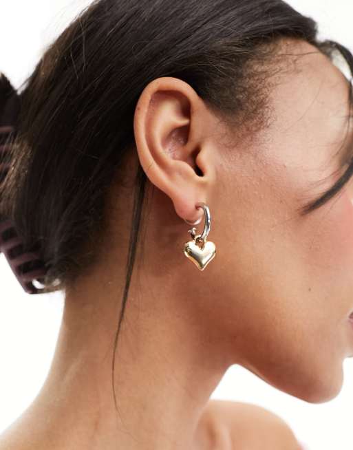 DesignB London huggie hoop earrings with heart charm in mixed metal