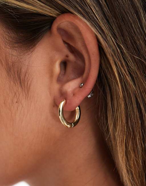 DesignB London – Kolczyki-koła 20 mm w kolorze złotym 