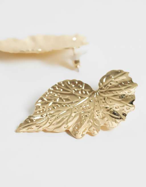 DesignB London large leaf stud earrings in gold, 4 of 5