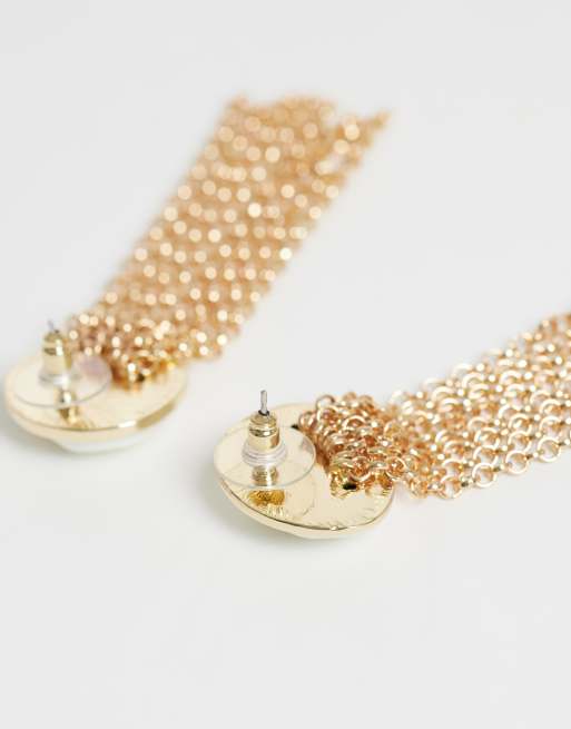 DesignB London large pearl chain drop earring in gold, 3 of 5