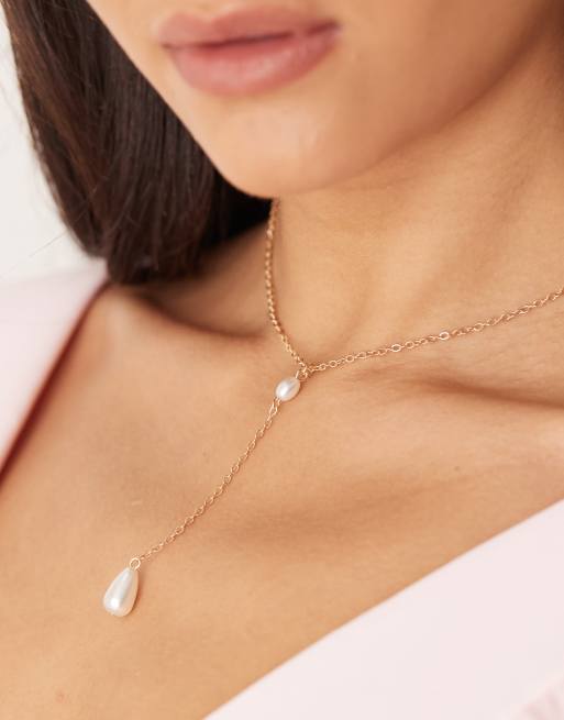 DesignB London lariat necklace with pearl pendant in gold, 3 of 4