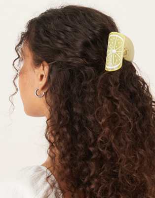 lemon segment hair claw in pale yellow