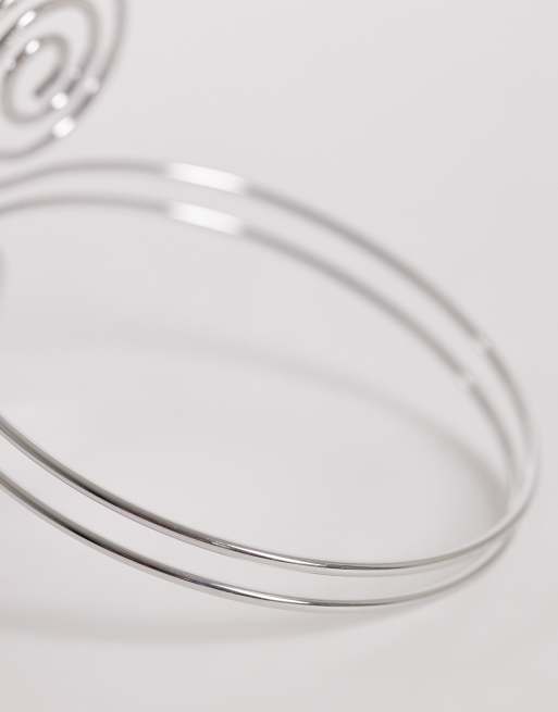 DesignB London – Markanter Armreif in Silberoptik mit Spiraldesign, 3 von 3