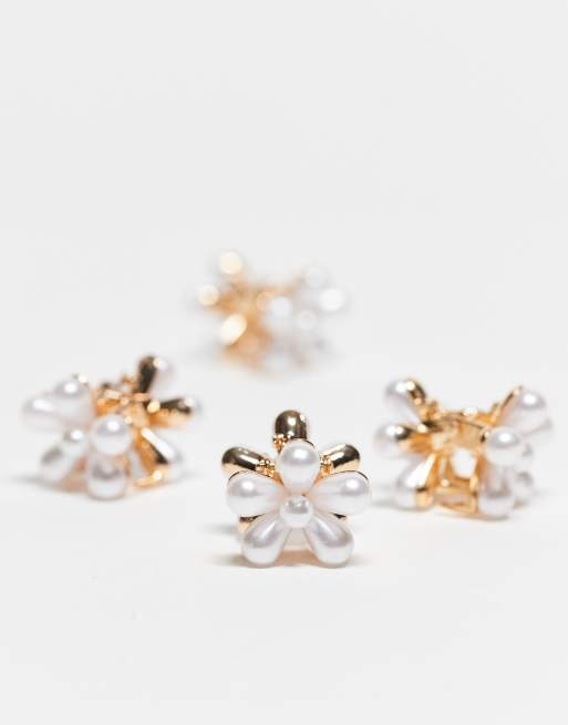 DesignB London mini flower hair clips in pearl, 3 of 3