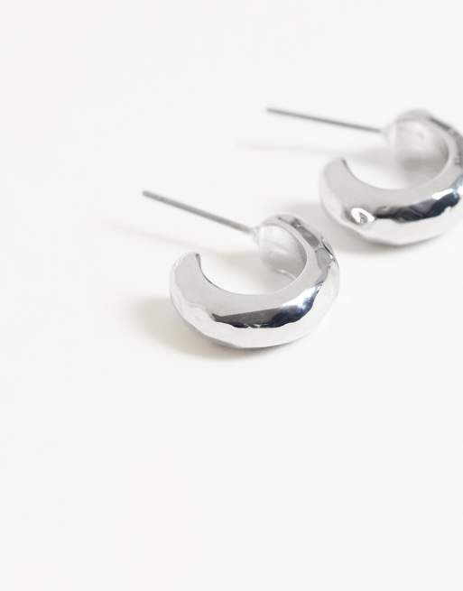 DesignB London mini hammered hoop earrings in silver, 4 of 4