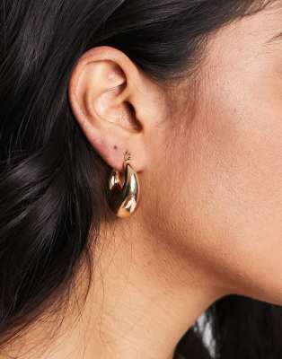 DesignB London Molten Hoop Earrings In Gold | ASOS