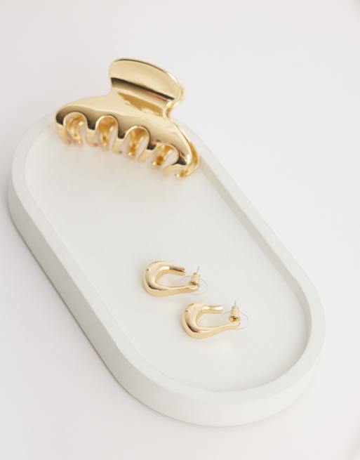 DesignB London molten hoop earrings in gold, 2 of 4