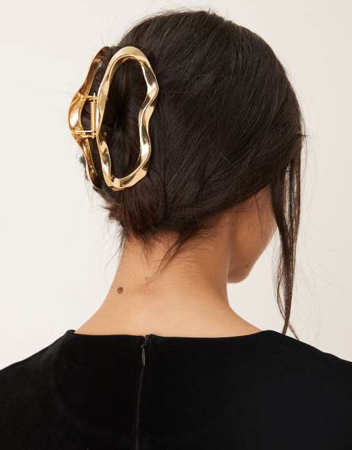 DesignB London molten metal hair claw clip in gold tone
