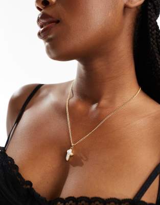 DesignB London DesignB London molten pearl pendant necklace in gold