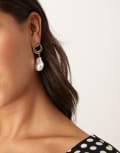 [DesignB London] DesignB London molten stud and pearl drop earrings in gold No Size GOLD