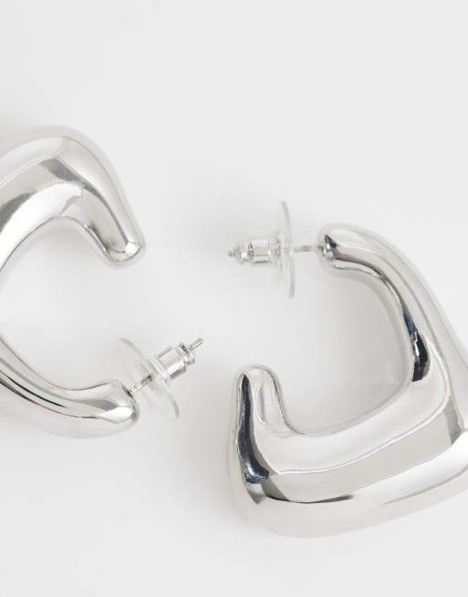 DesignB London - Onregelmatige dikke oorringen in zilver, 3 van 4