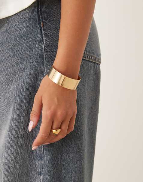 DesignB London open bangle bracelet in gold - view 1