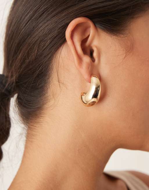 DesignB London - Orecchini a cerchio, colore oro
