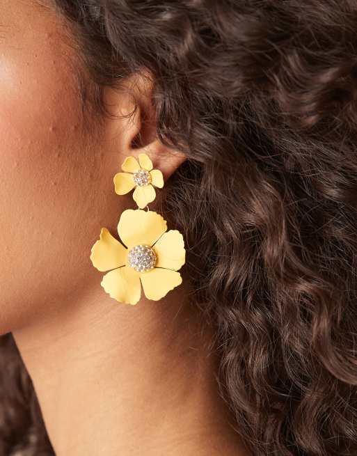 DesignB London - Orecchini pendenti a forma di fiore appariscenti color giallo