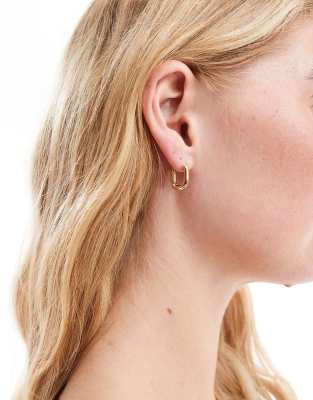 DesignB London – Ovale Creolen in Goldoptik 