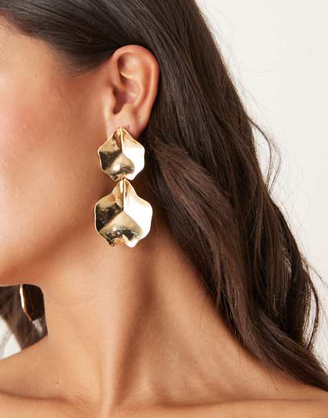 DesignB London oversized abstract statement stud earring in gold - view 1