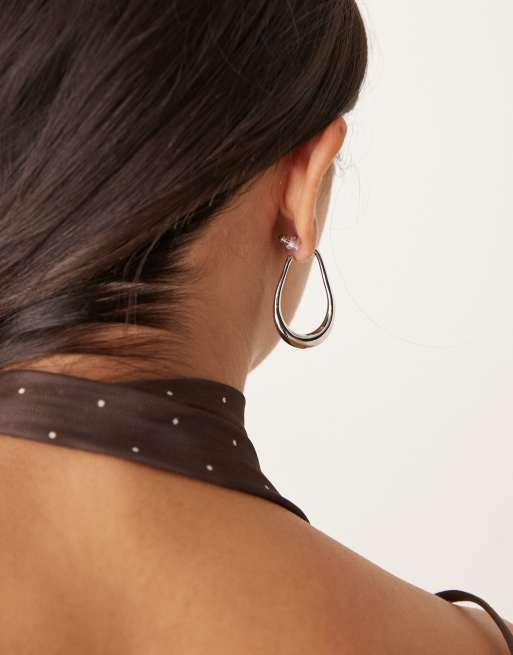 DesignB London oversized irregular hoop earrings in silver, 3 of 3