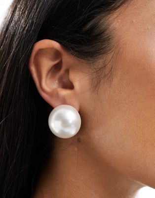 DesignB London oversized pearl stud earrings - ASOS Price Checker