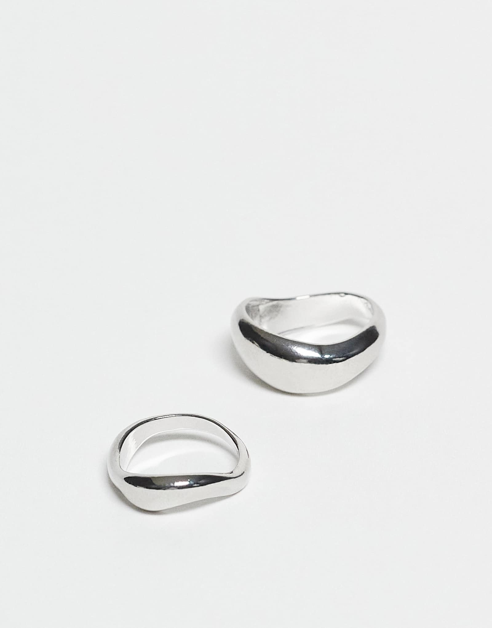 Дизайнерская лондонская упаковка из 2-х литых колец в серебре