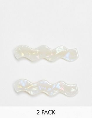 DesignB London pack of 2 wavy hair clips in white resin