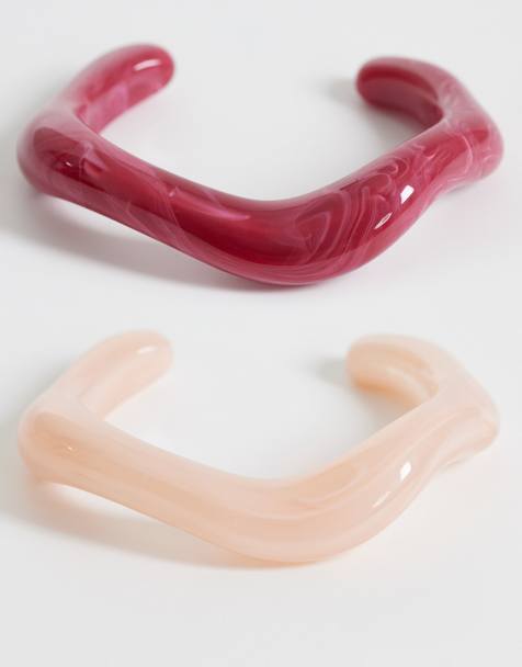 DesignB London - Pakke med 2 armringe i resin i pink og bordeaux - view 1
