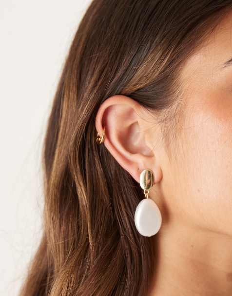 DesignB London pearl drop earrings in brushed gold - view 1