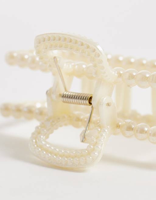 DesignB London pearl embellished hair claw clip in white, 3 of 3