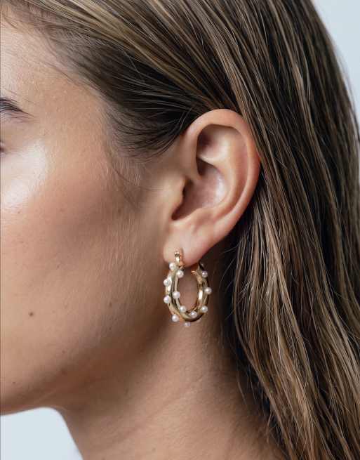 DesignB London pearl embellished hoop earrings in gold, 9 of 10