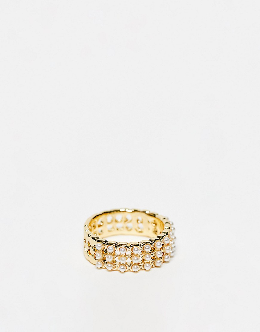 DesignB London pearl embellished ring in gold
