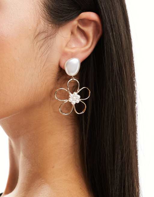 DesignB London pearl floral statement earrings