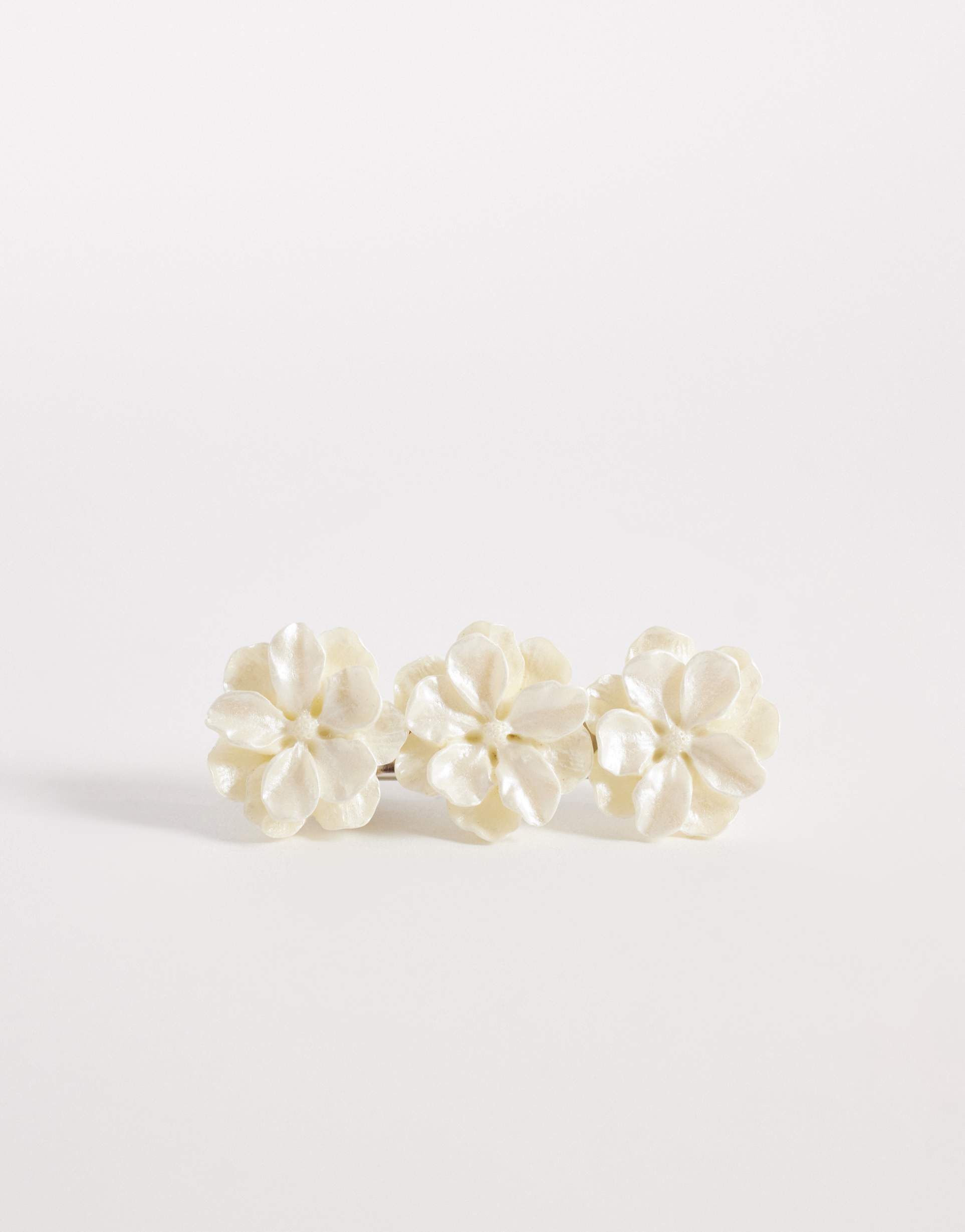 designb london pearl flower barette hair clip in white