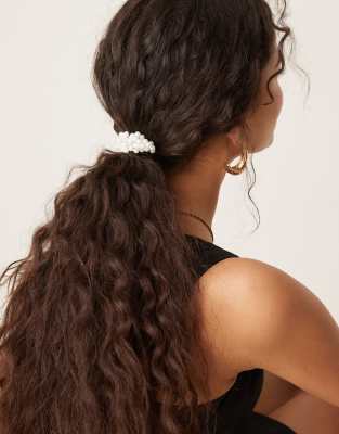 pearl hair tie in black