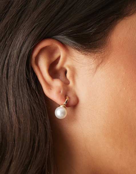 DesignB London pearl huggie hoop earrings in gold - view 1