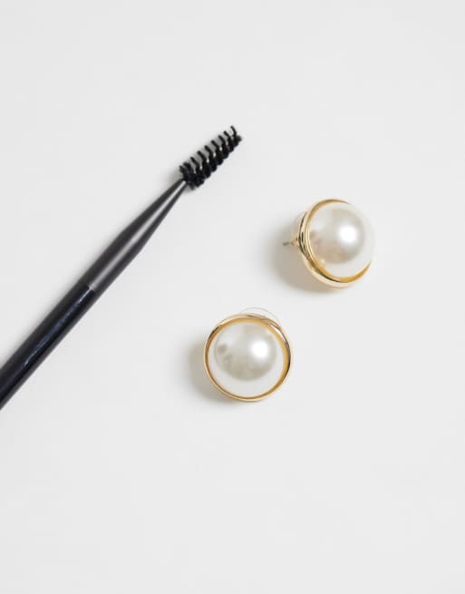 DesignB London pearl stud earrings in gold, 5 of 5