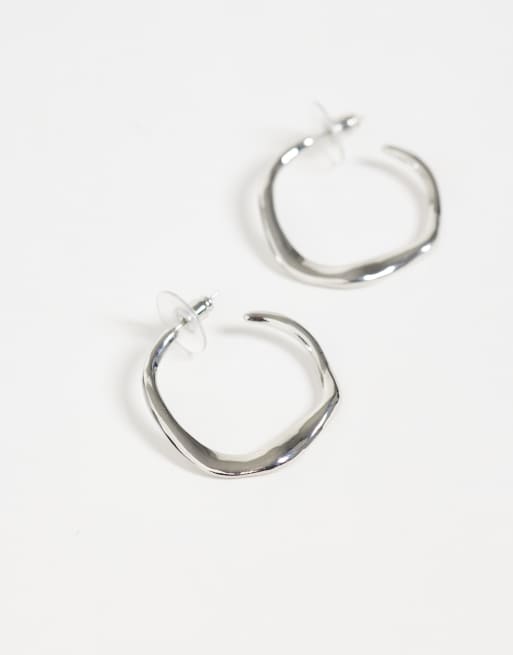 DesignB London - pendientes de aro escultóricos en plata, 4 de 4